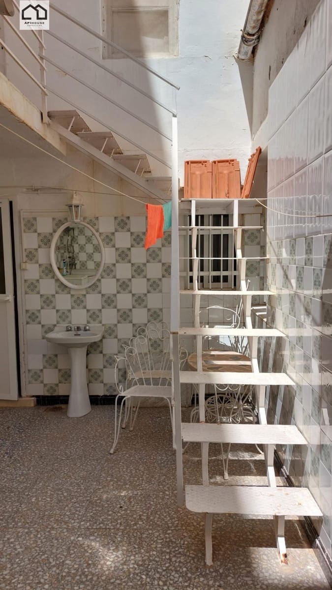 4 makuuhuone Rivitalo myytävänä paikassa Santa Pola - 220 000 € (Ref: 9506879)