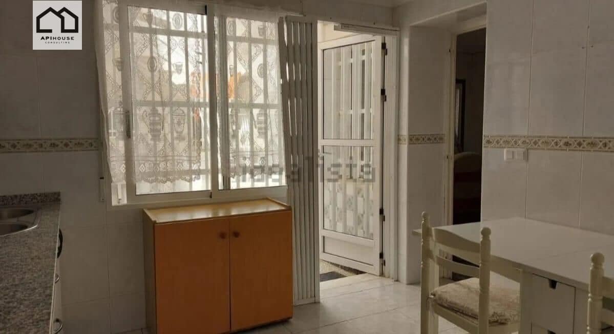 4 makuuhuone Rivitalo myytävänä paikassa Santa Pola - 220 000 € (Ref: 9506879)