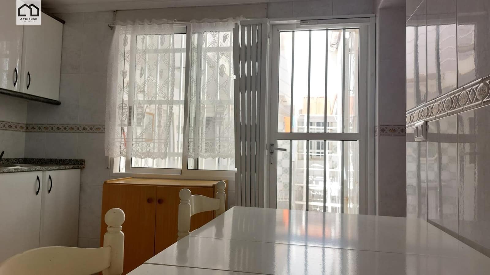 4 makuuhuone Rivitalo myytävänä paikassa Santa Pola - 220 000 € (Ref: 9506879)