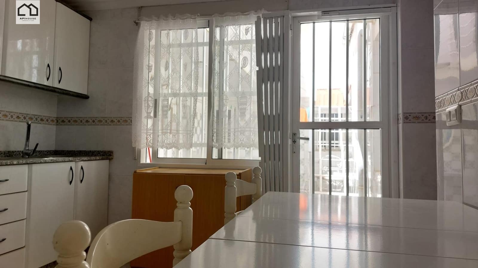 4 makuuhuone Rivitalo myytävänä paikassa Santa Pola - 220 000 € (Ref: 9506879)