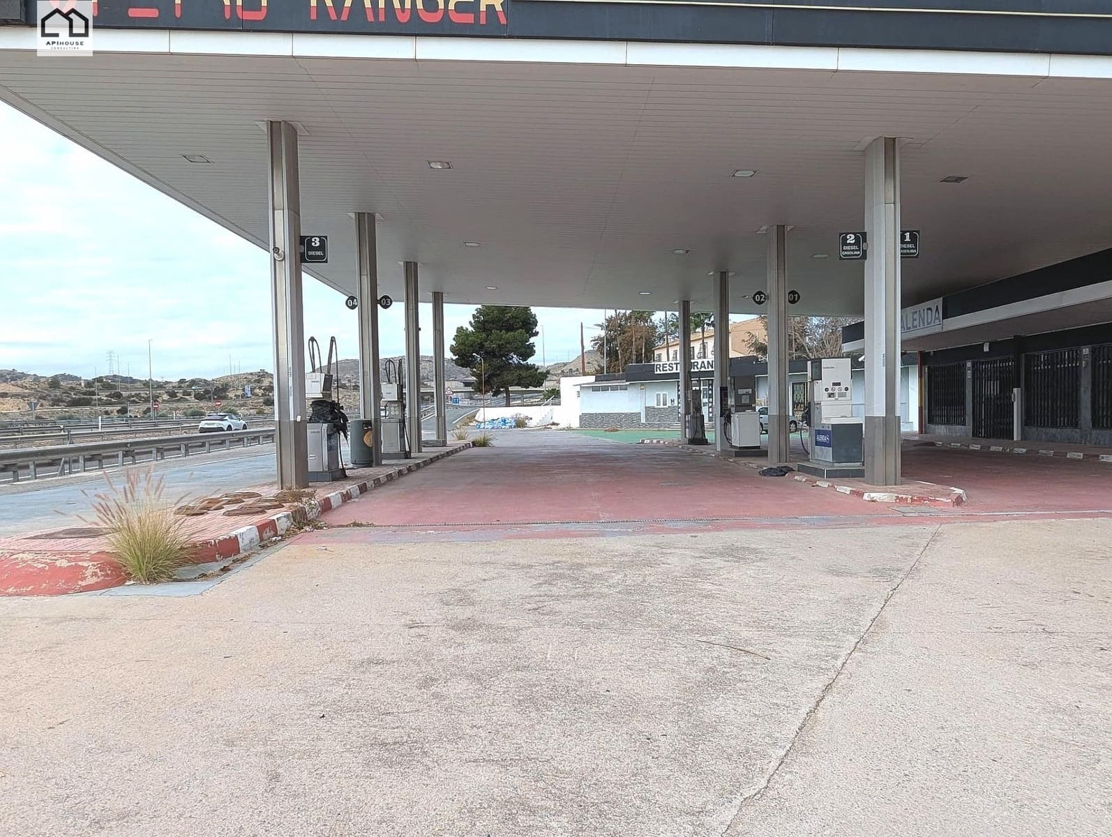 5 sypialnia Biznes na sprzedaż w Monforte del Cid - 535 000 € (Ref: 9506883)