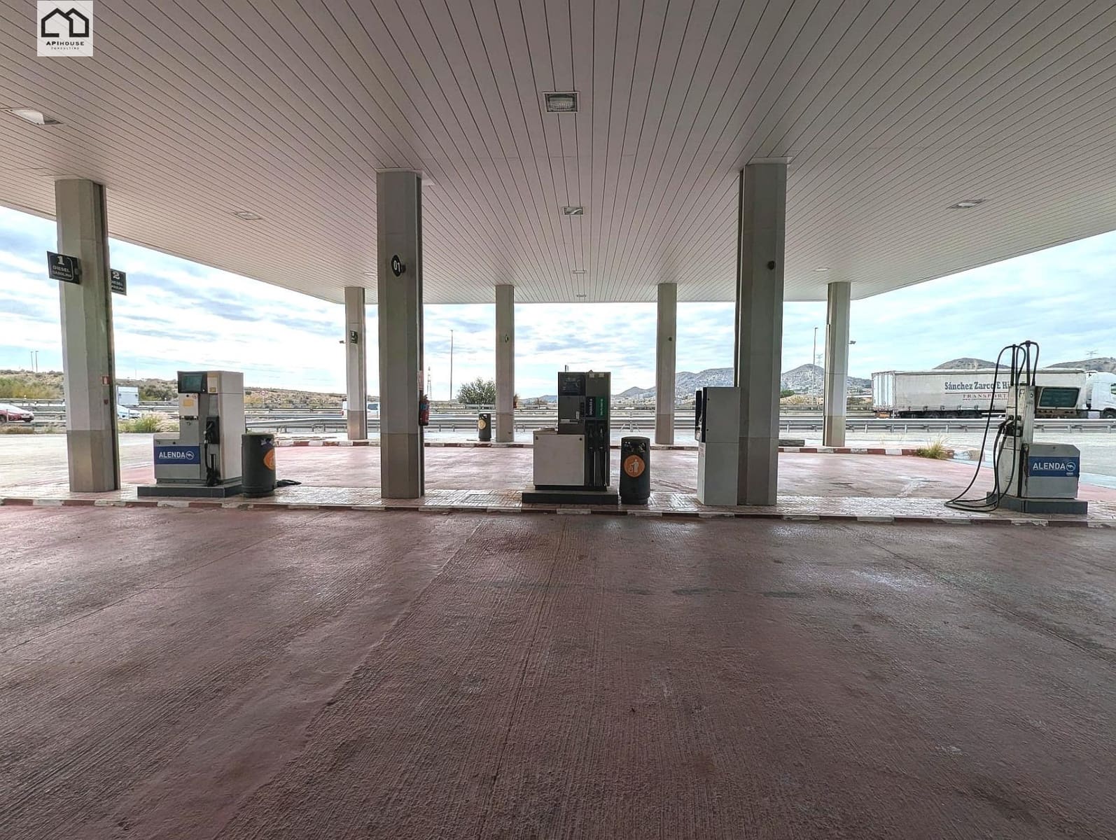 5 sypialnia Biznes na sprzedaż w Monforte del Cid - 535 000 € (Ref: 9506883)