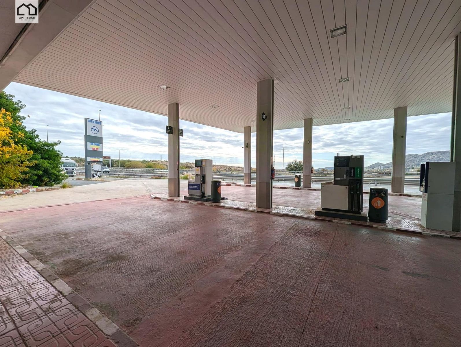 5 sypialnia Biznes na sprzedaż w Monforte del Cid - 535 000 € (Ref: 9506883)