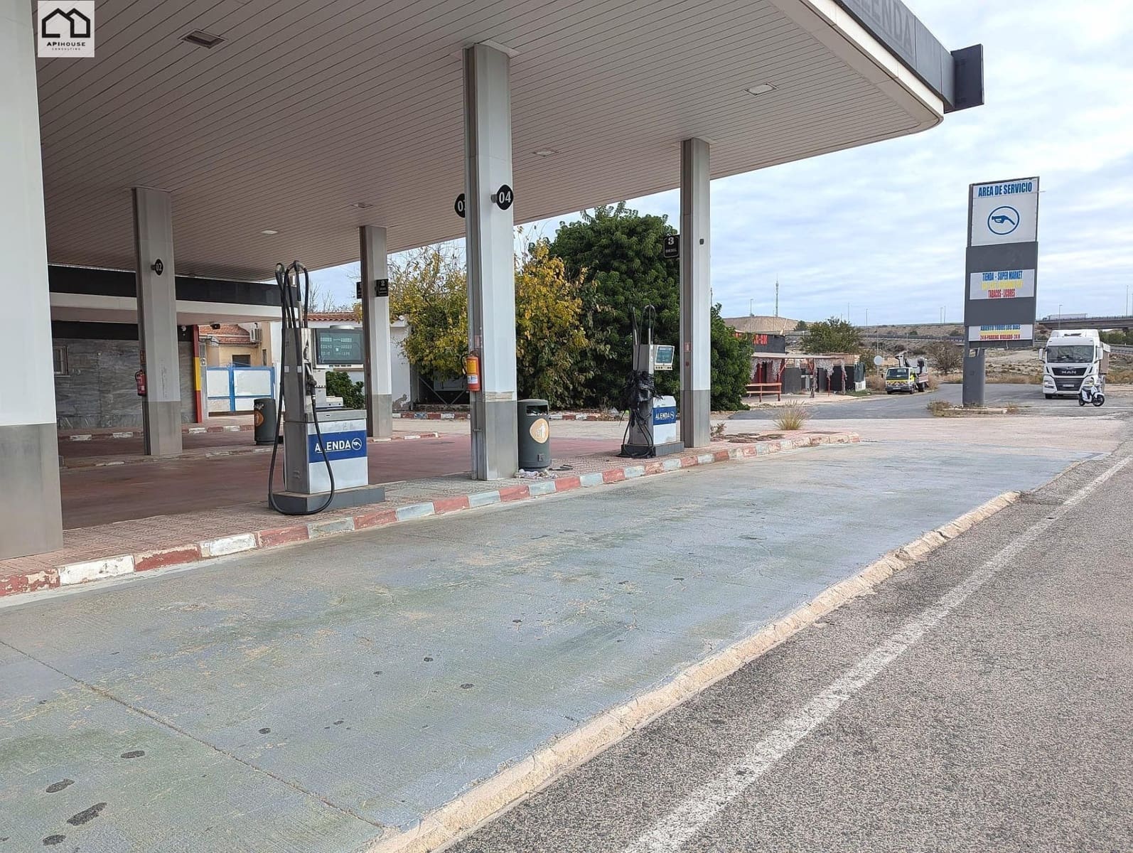 5 sypialnia Biznes na sprzedaż w Monforte del Cid - 535 000 € (Ref: 9506883)