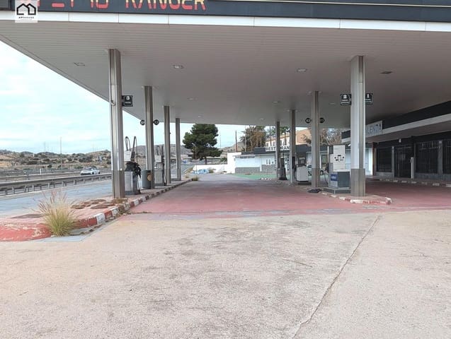 5 chambre Entreprise à vendre à Monforte del Cid - 525 000 € (Ref: 9506883)