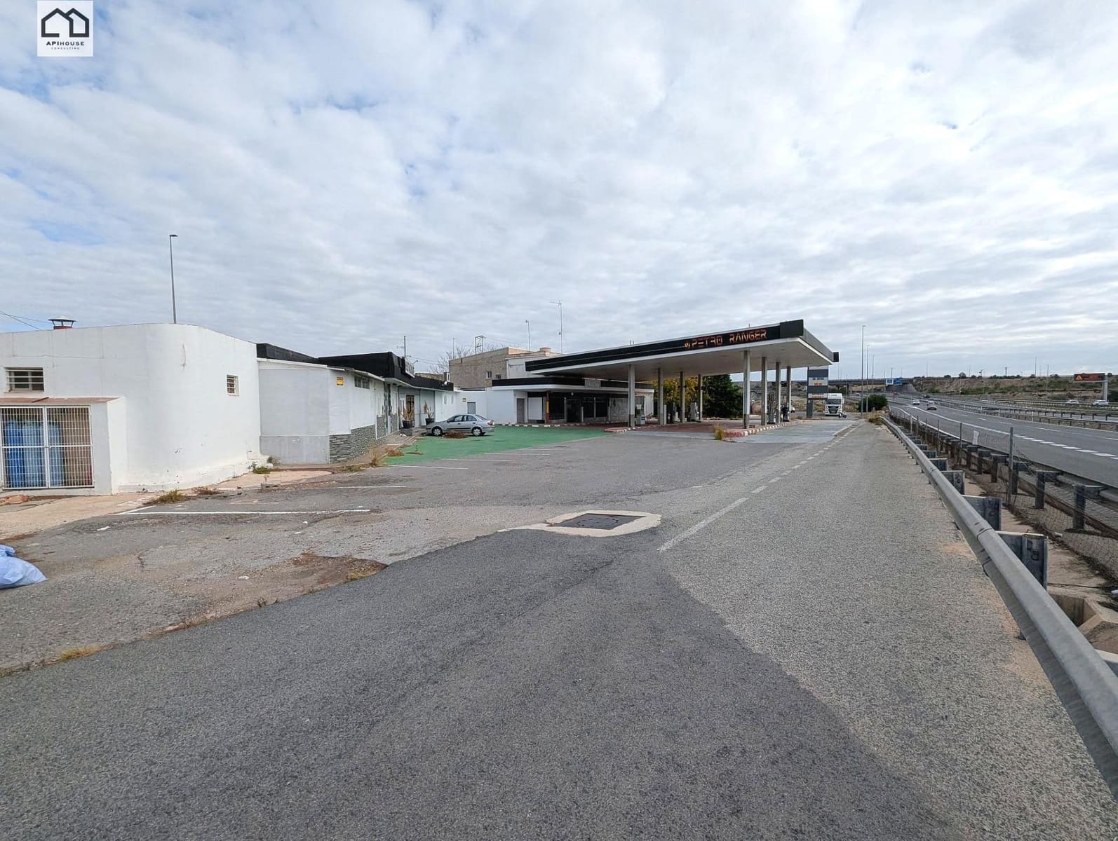 5 slaapkamer Bedrijf te koop in Monforte del Cid - € 525.000 (Ref: 9506883)