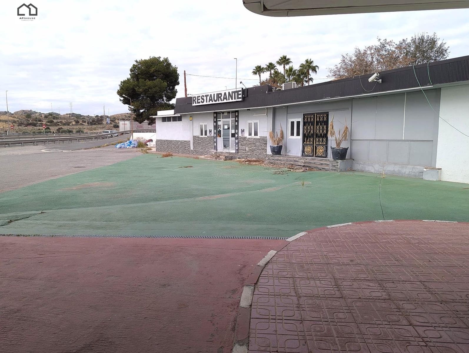 5 slaapkamer Bedrijf te koop in Monforte del Cid - € 525.000 (Ref: 9506883)