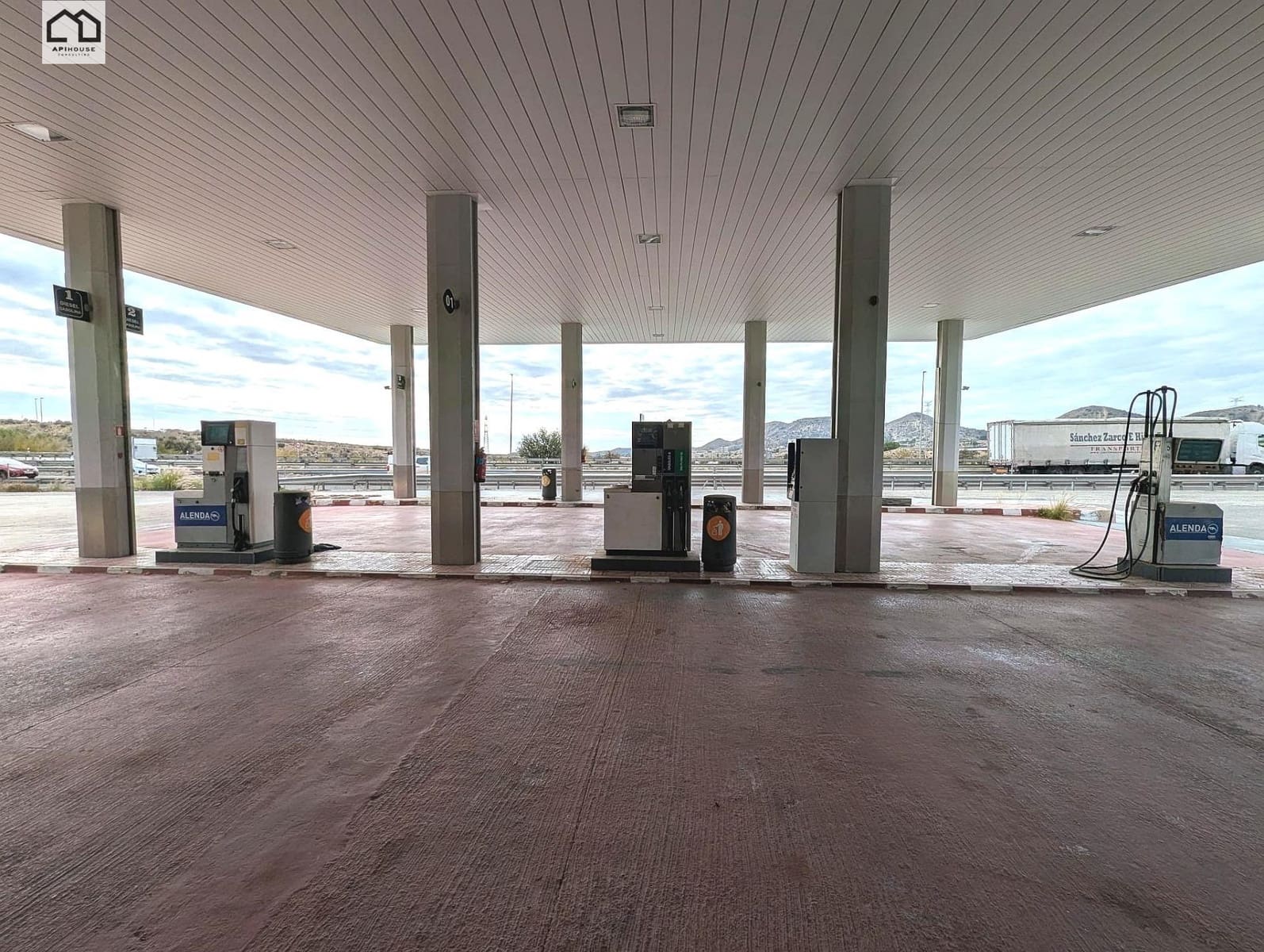 5 slaapkamer Bedrijf te koop in Monforte del Cid - € 525.000 (Ref: 9506883)