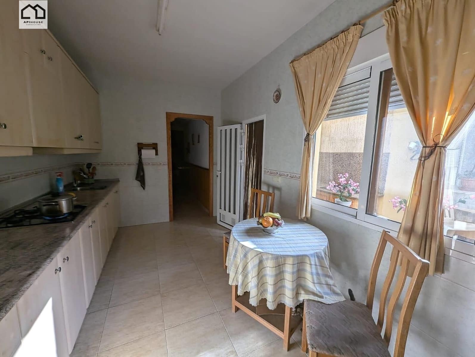 4 makuuhuone Maalaistalo myytävänä paikassa Orihuela mukana uima-altaan - 370 000 € (Ref: 9506885)