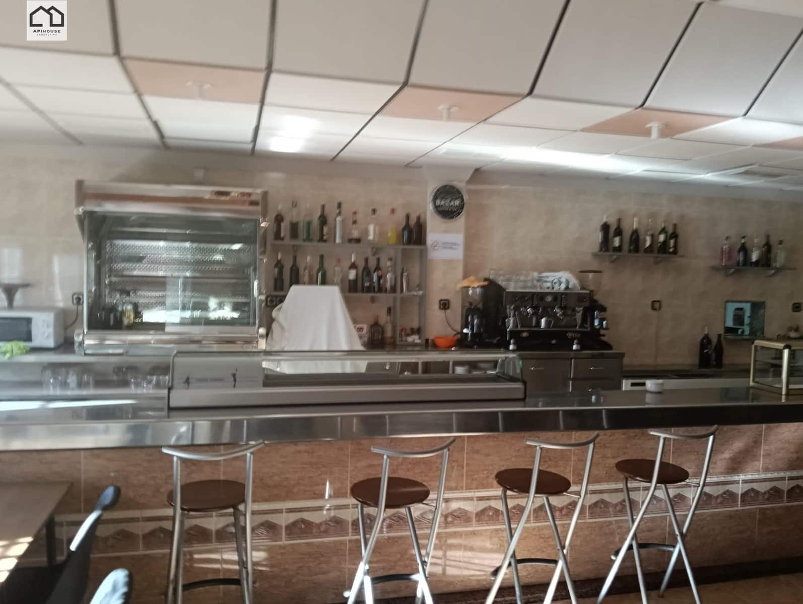 Commercieel te koop in Almoradi - € 210.000 (Ref: 9506888)