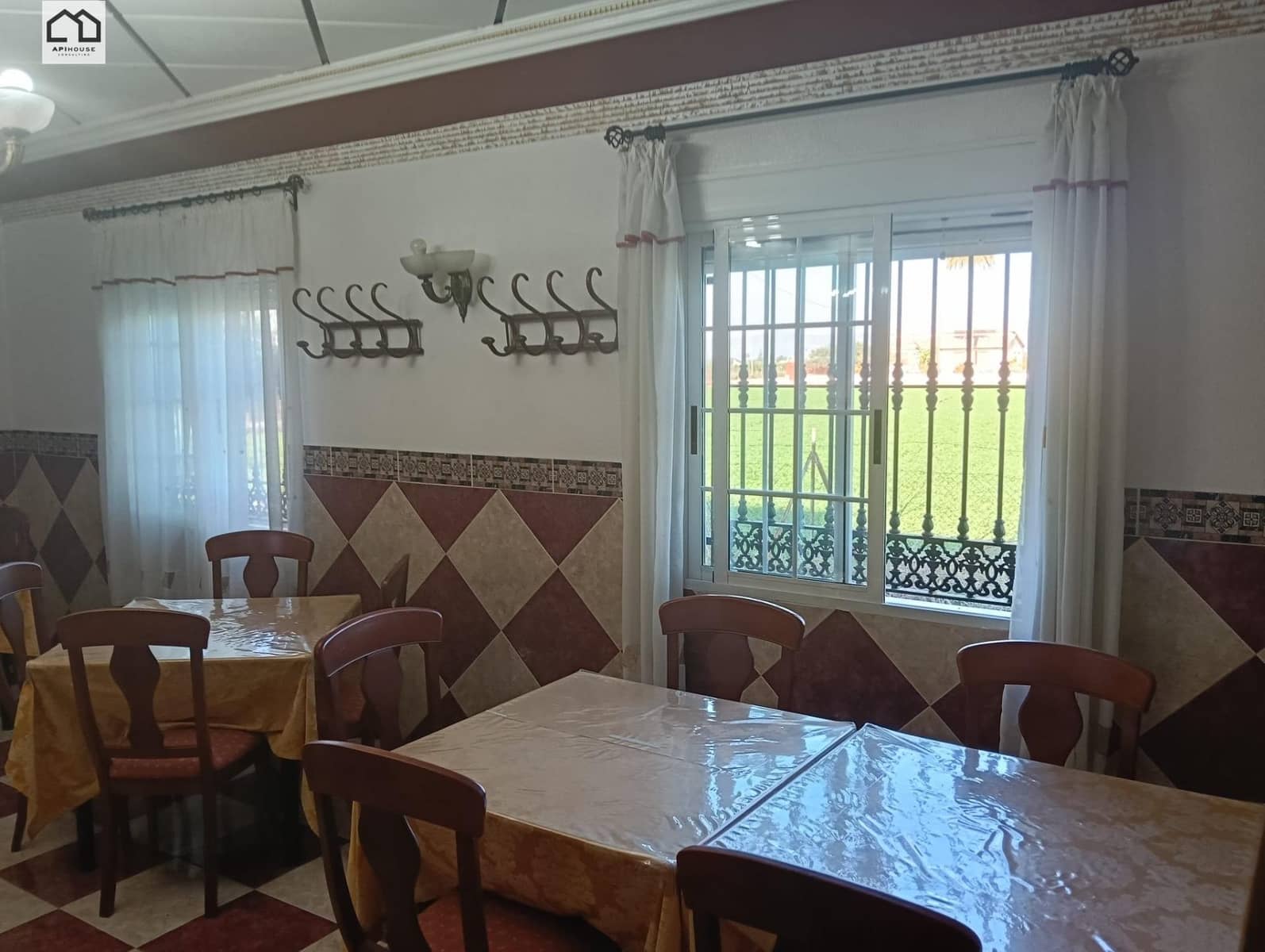 Commercieel te koop in Almoradi - € 210.000 (Ref: 9506888)