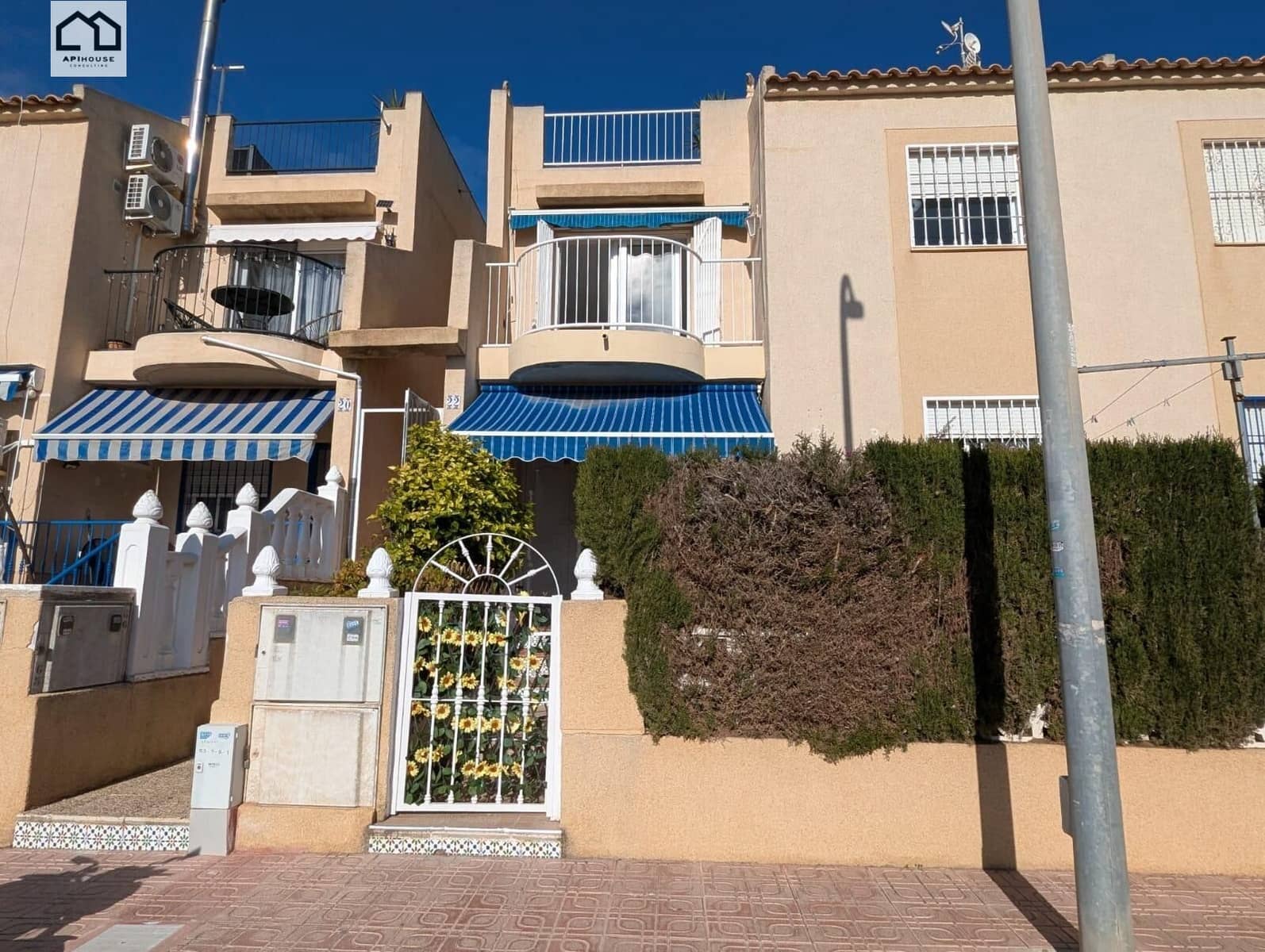 2 sovrum Bungalow till salu i Torrevieja med pool - 160 000 € (Ref: 9524518)