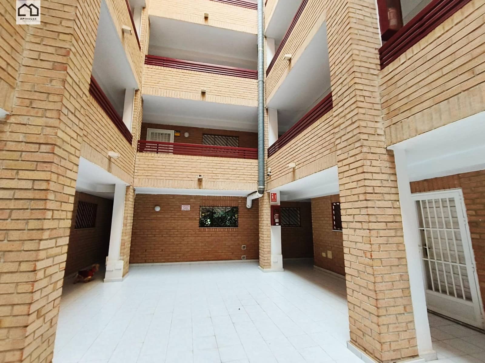 2 slaapkamer Appartement te koop in Torrevieja met zwembad - € 145.000 (Ref: 9527887)
