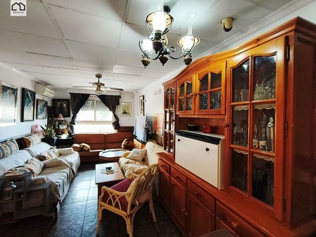 2 slaapkamer Appartement te koop in Torrevieja met zwembad - € 145.000 (Ref: 9527887)