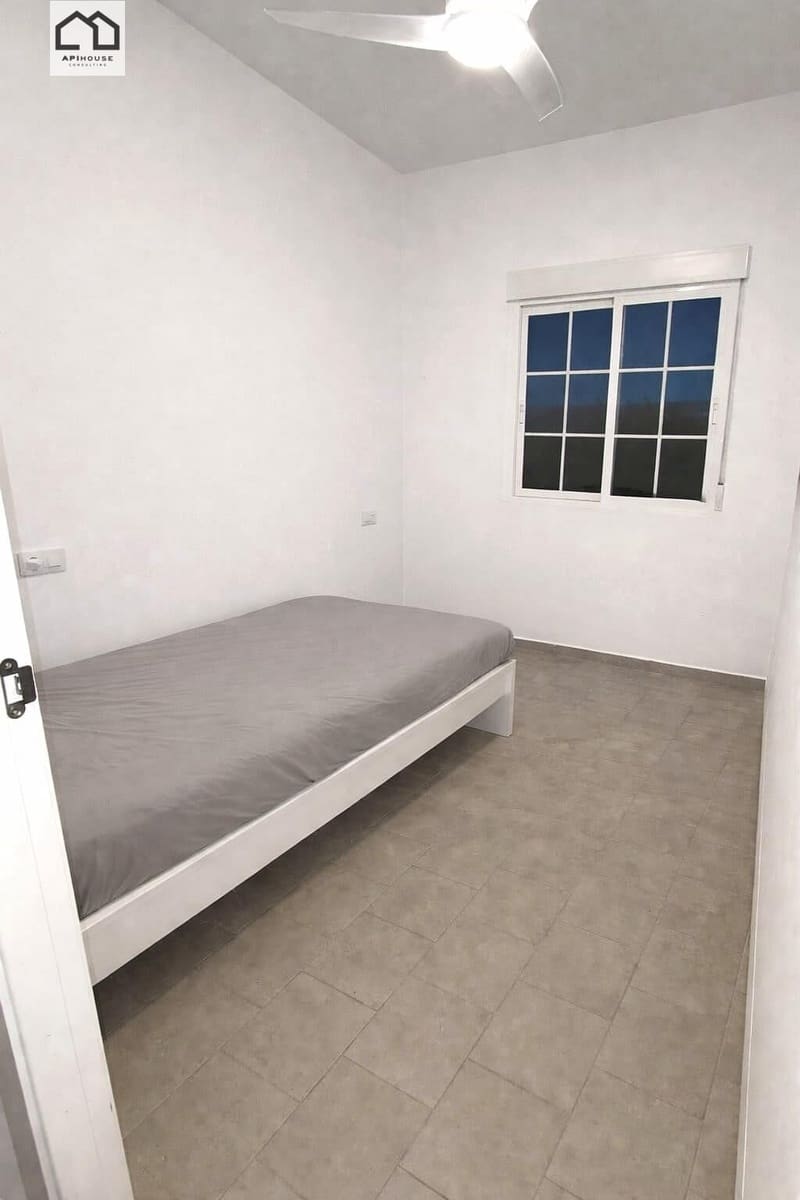 Chalet de 6 habitaciones en Pinoso en venta con piscina - 445.000 € (Ref: 9530433)