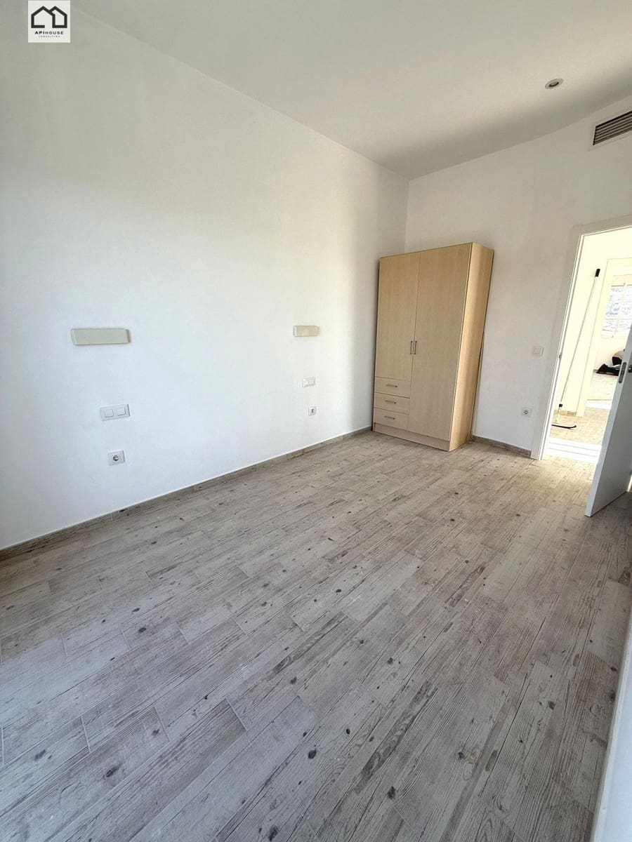 Chalet de 6 habitaciones en Pinoso en venta con piscina - 445.000 € (Ref: 9530433)