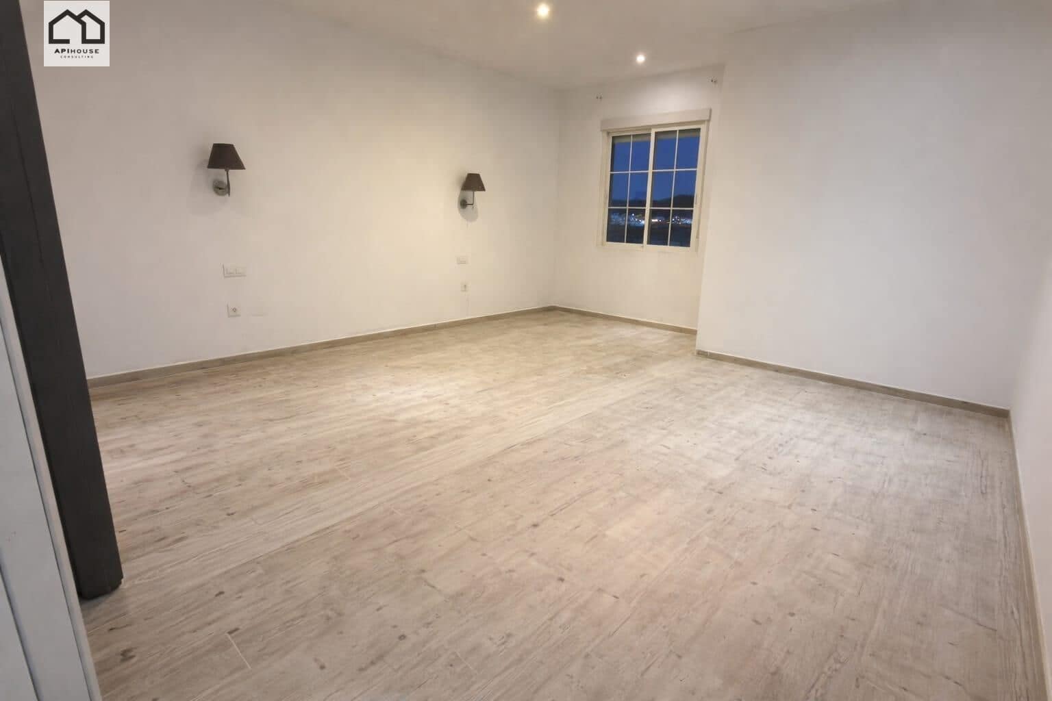 Chalet de 6 habitaciones en Pinoso en venta con piscina - 445.000 € (Ref: 9530433)