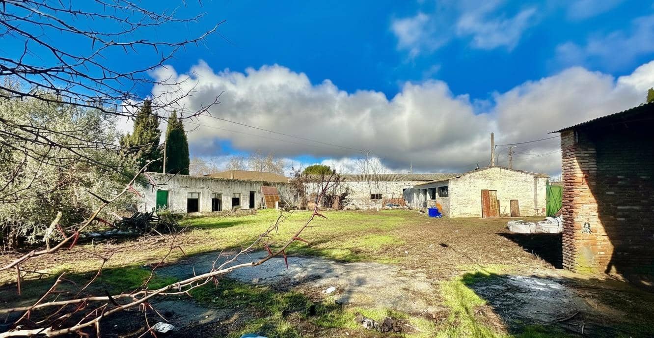 3 bedroom Townhouse for sale in Otero - € 124,999 (Ref: 9533640)