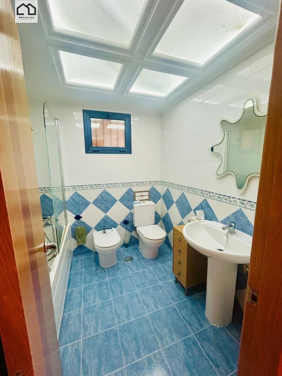 2 quarto Apartamento para venda em La Veleta com piscina - 293 000 € (Ref: 9535837)