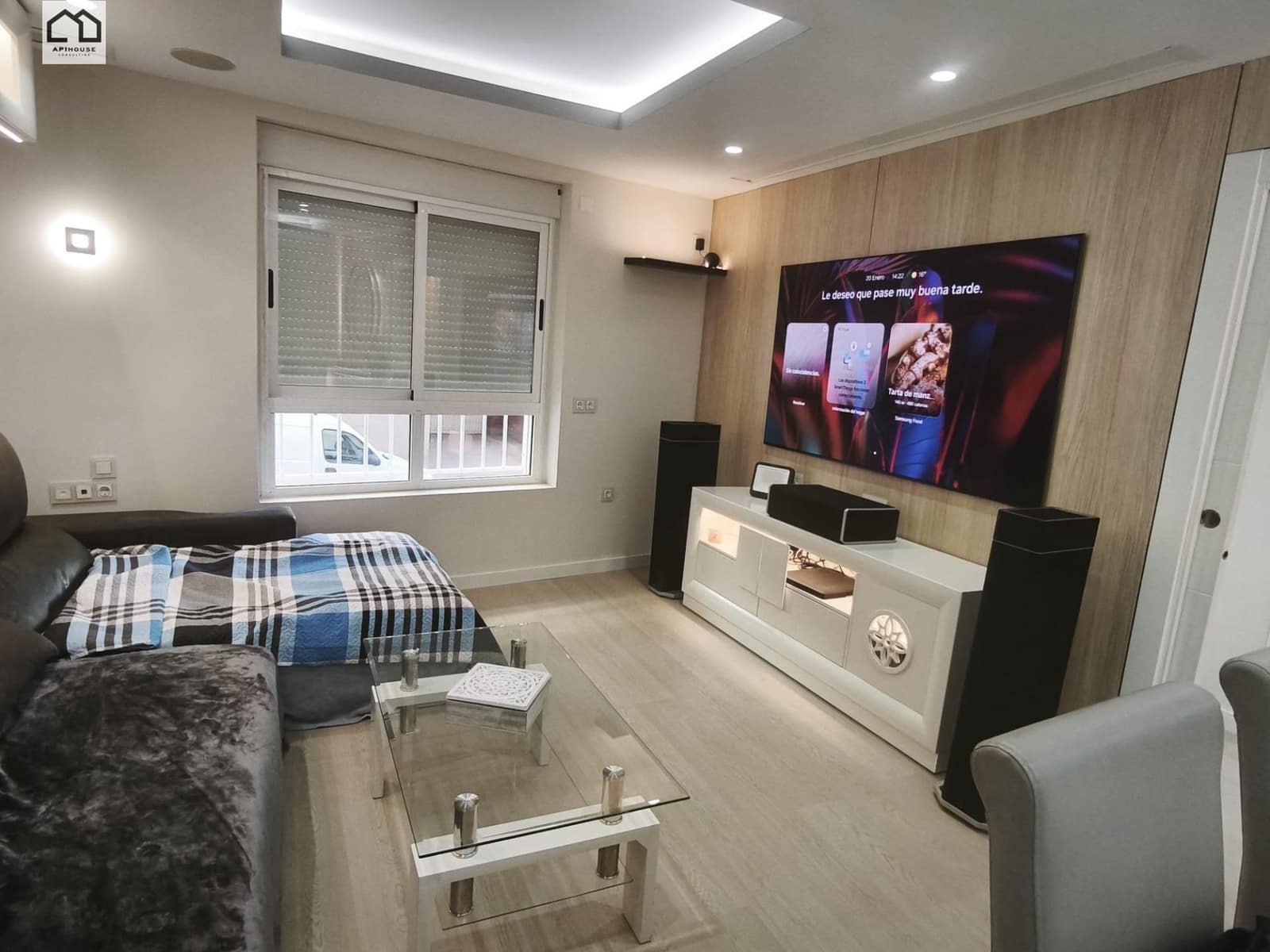 3 bedroom Flat for sale in Torrevieja with garage - € 355,000 (Ref: 9551913)