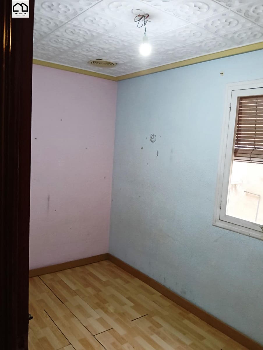 Apartamento de 4 habitaciones en Elche / Elx en venta - 126.000 € (Ref: 9674497)