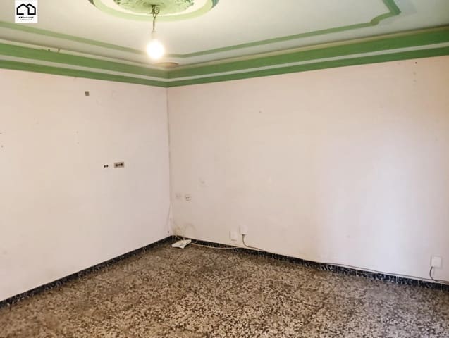 4 slaapkamer Appartement te koop in Elche / Elx - € 126.000 (Ref: 9674497)