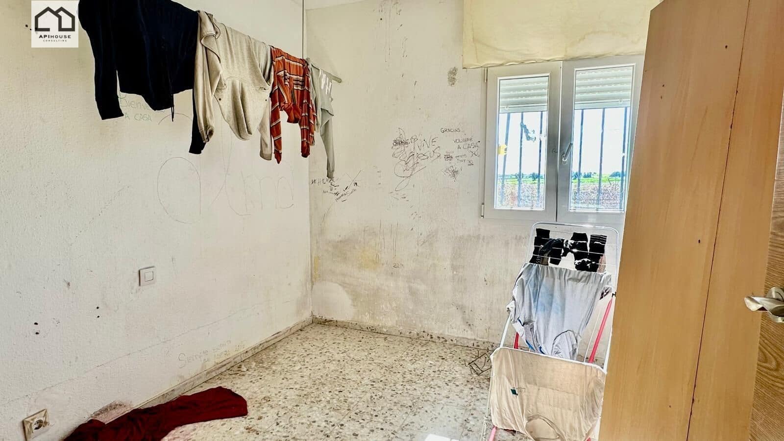 3 bedroom Flat for sale in Maqueda - € 43,500 (Ref: 9691151)