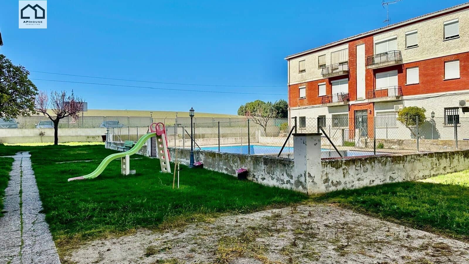 3 bedroom Flat for sale in Maqueda - € 43,500 (Ref: 9691151)