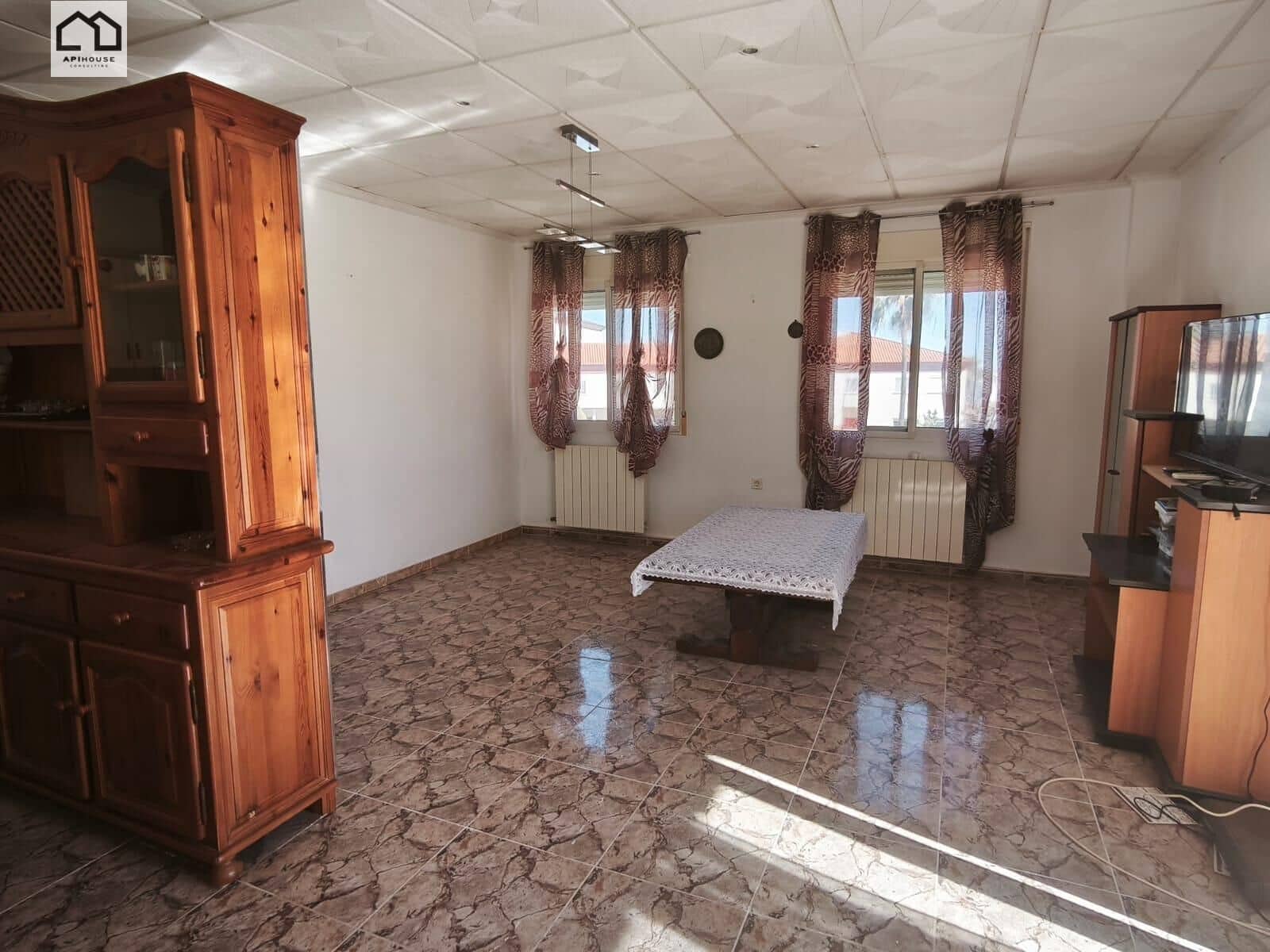 3 sovrum Företag till salu i Blue Lagoon med pool garage - 375 000 € (Ref: 9702134)