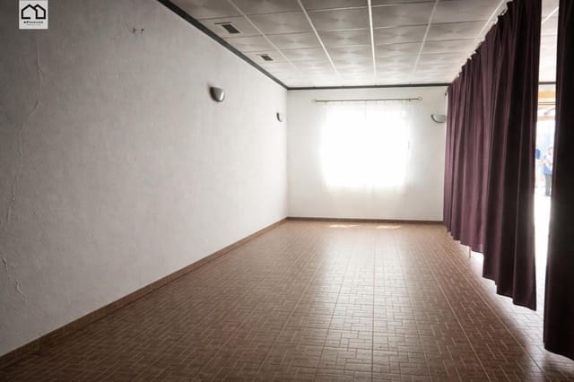 3 sovrum Företag till salu i Blue Lagoon med pool garage - 375 000 € (Ref: 9702134)