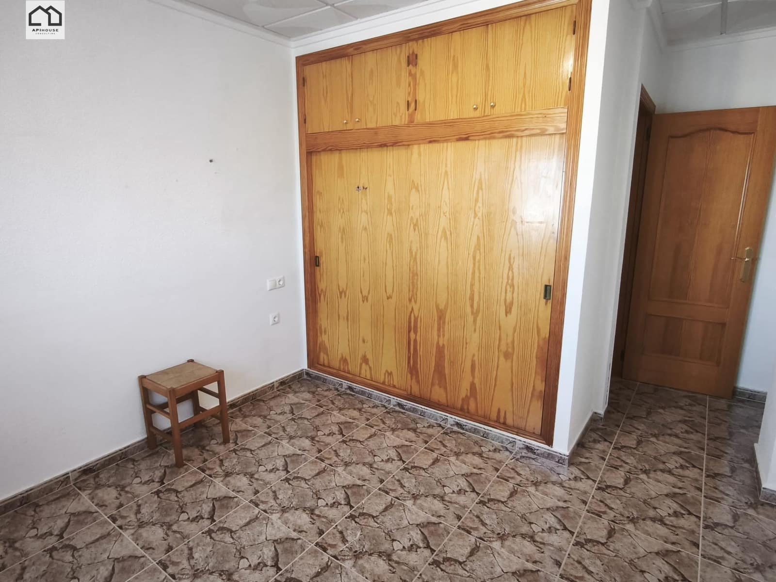 3 sovrum Företag till salu i Blue Lagoon med pool garage - 375 000 € (Ref: 9702134)