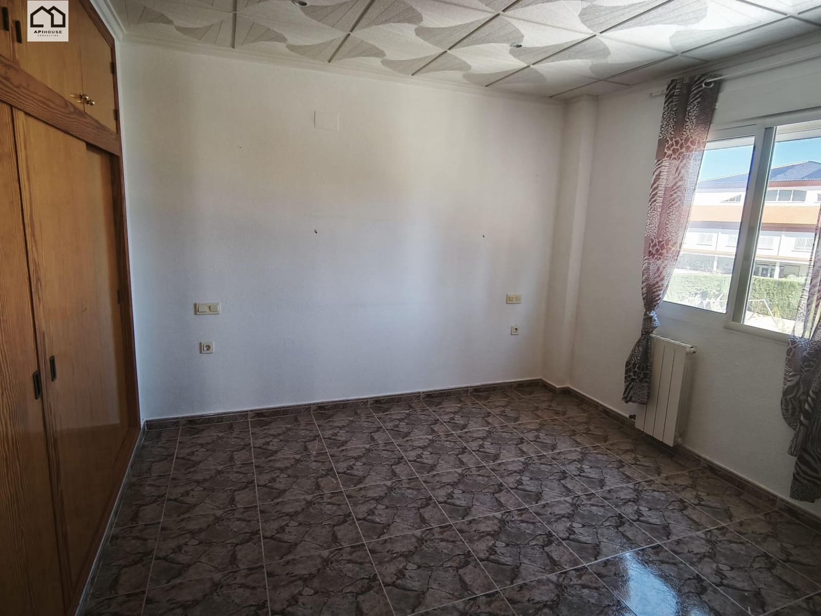 3 sovrum Företag till salu i Blue Lagoon med pool garage - 375 000 € (Ref: 9702134)