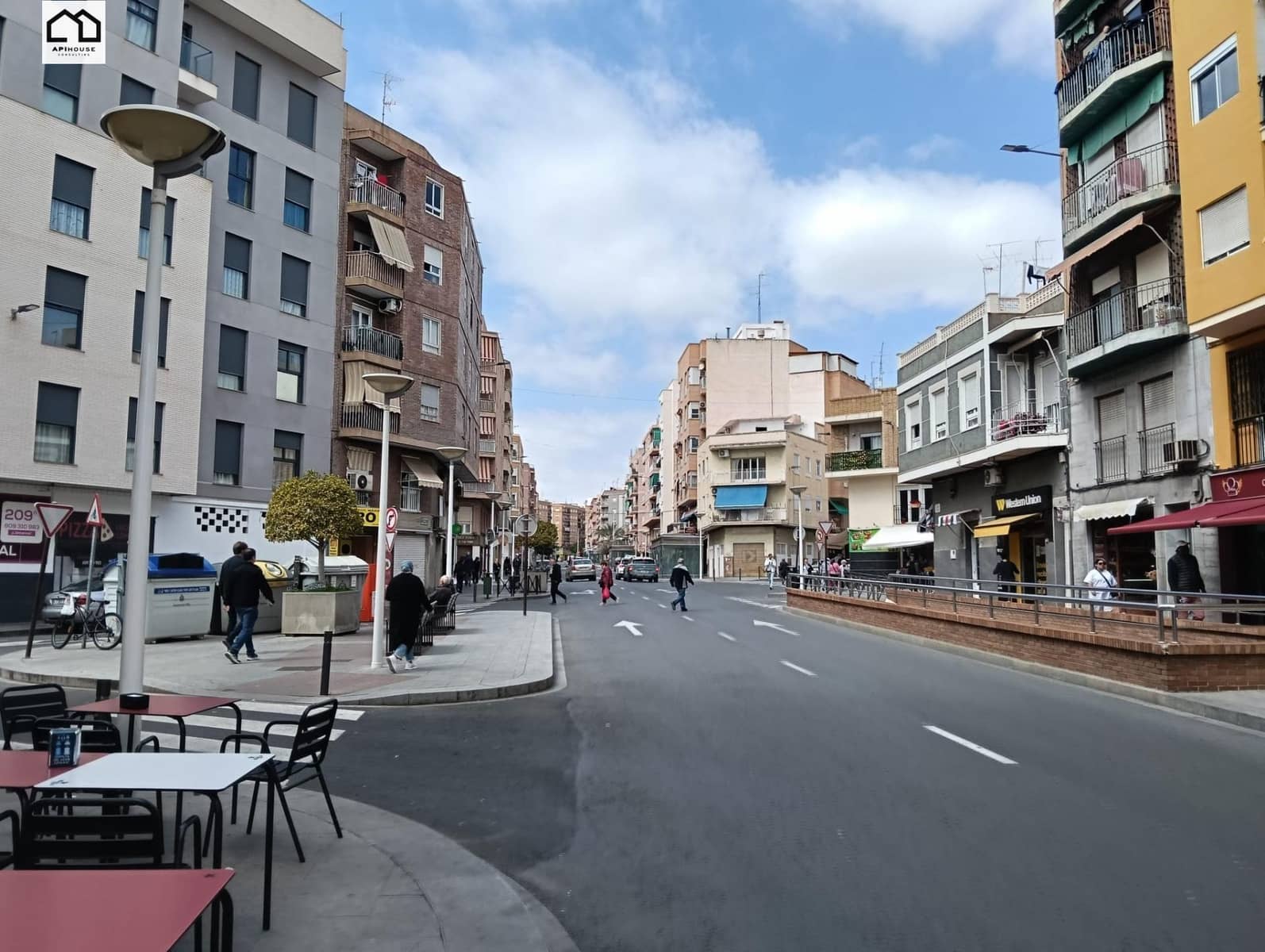 5 Zimmer Apartment zu verkaufen in Elche / Elx - 185.000 € (Ref: 9726857)