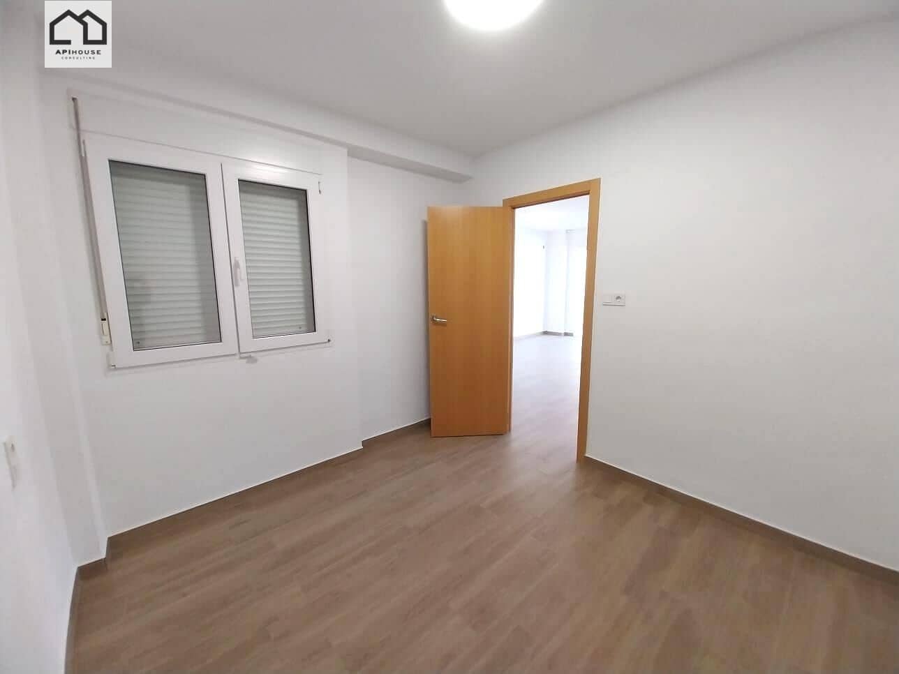 2 makuuhuone Asunto myytävänä paikassa Torrevieja - 189 000 € (Ref: 9752287)
