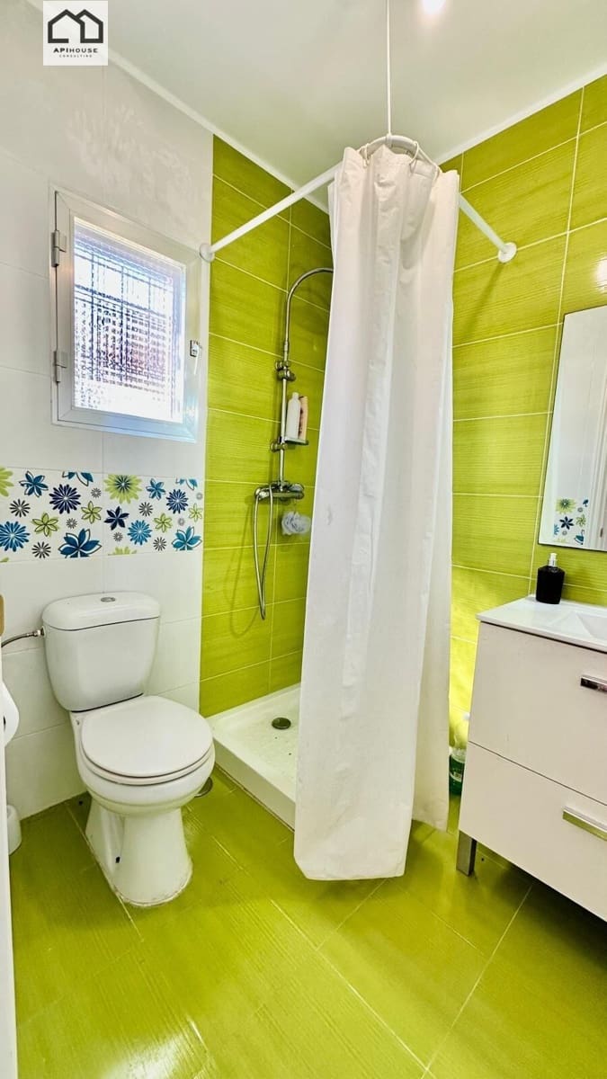 2 bedroom Villa for sale in El Casar de Escalona with pool - € 125,900 (Ref: 9752288)