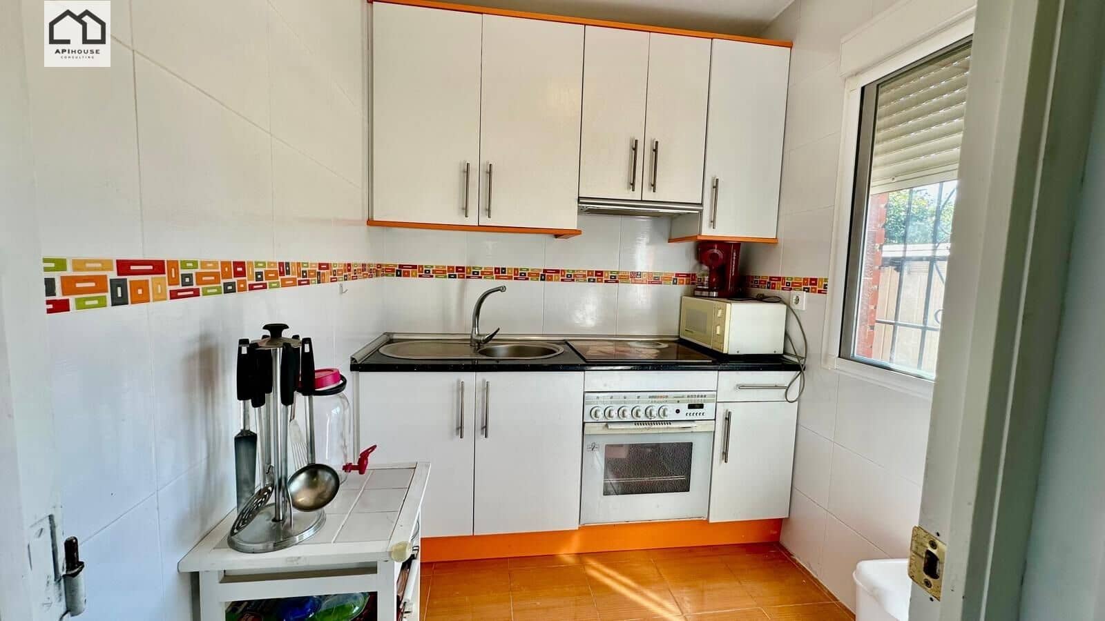 2 bedroom Villa for sale in El Casar de Escalona with pool - € 125,900 (Ref: 9752288)