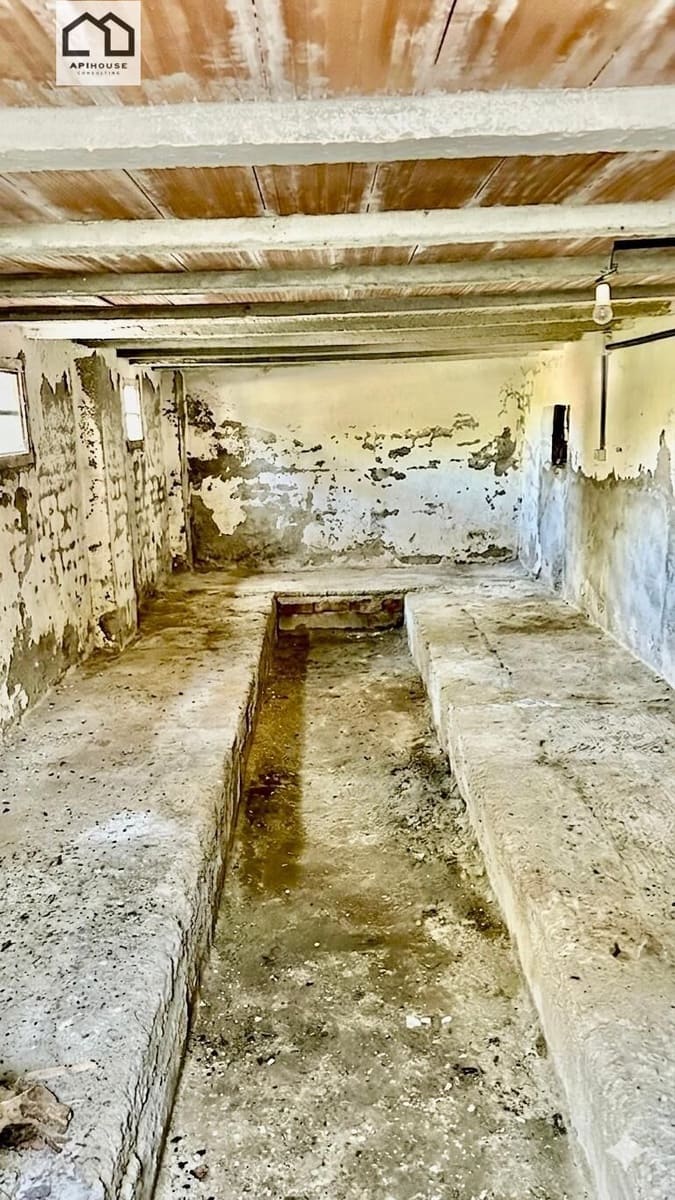 2 bedroom Villa for sale in El Casar de Escalona with pool - € 125,900 (Ref: 9752288)