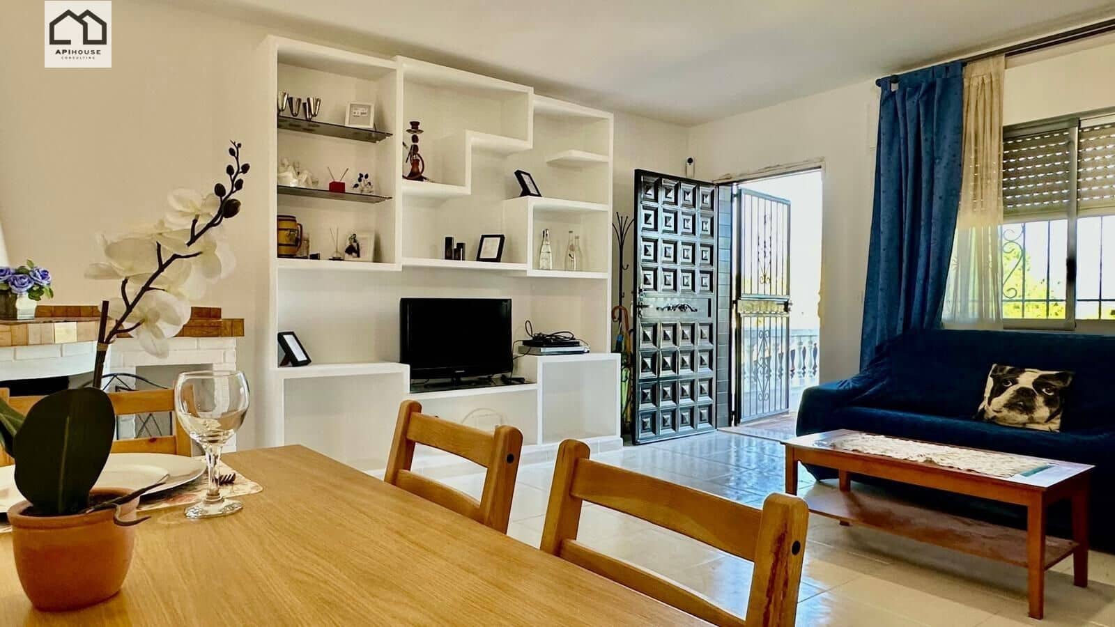 2 bedroom Villa for sale in El Casar de Escalona with pool - € 125,900 (Ref: 9752288)