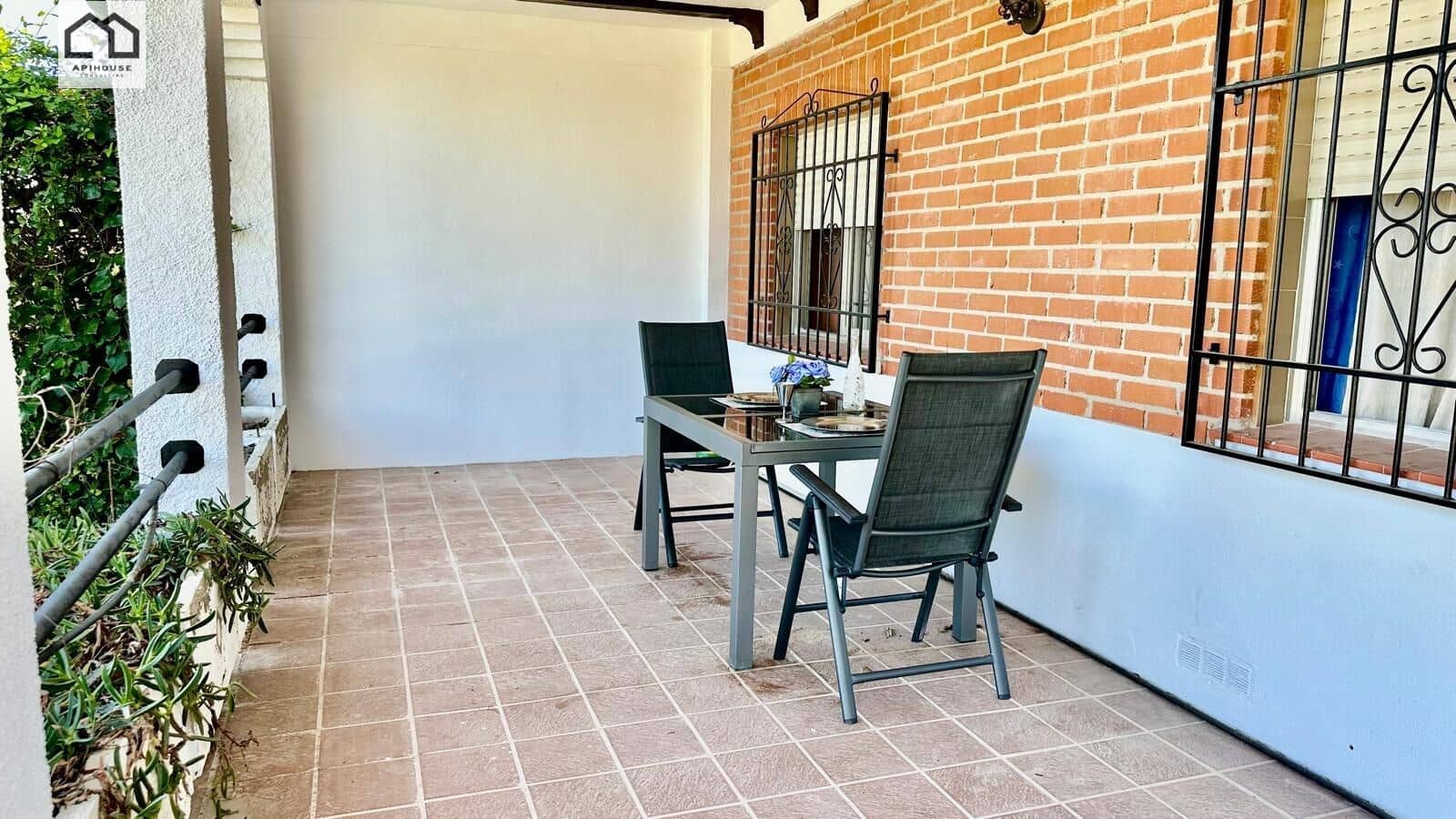 2 bedroom Villa for sale in El Casar de Escalona with pool - € 125,900 (Ref: 9752288)