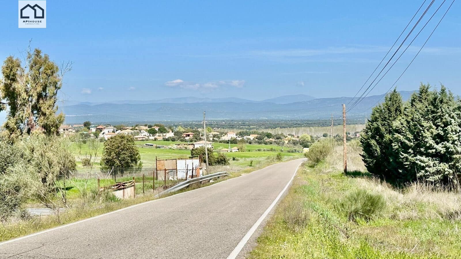 2 bedroom Villa for sale in El Casar de Escalona with pool - € 125,900 (Ref: 9752288)