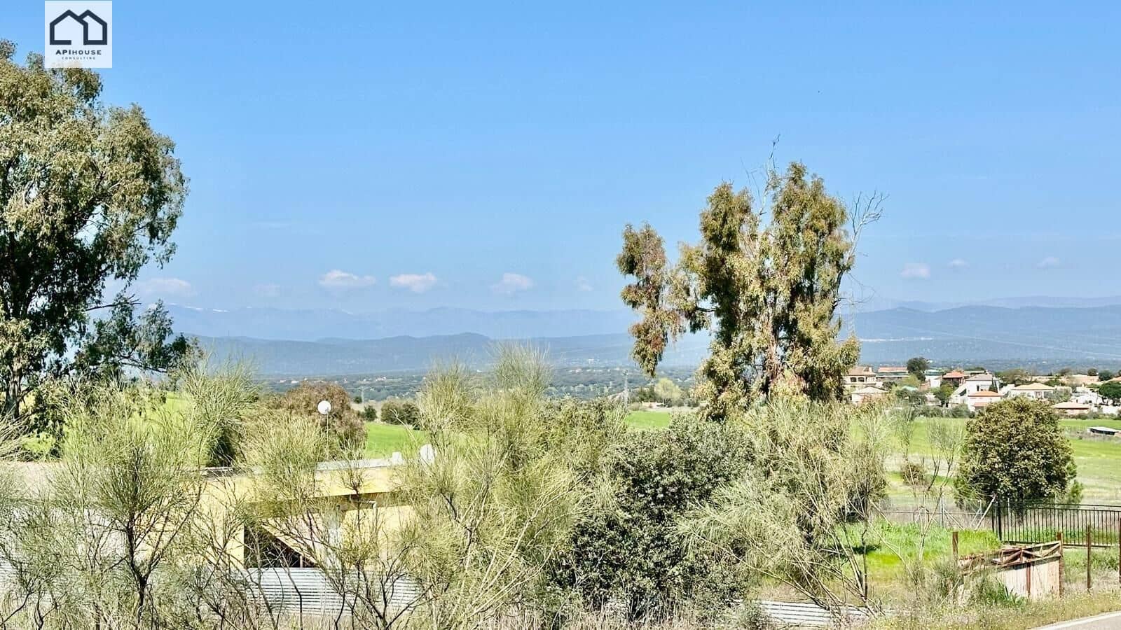 2 bedroom Villa for sale in El Casar de Escalona with pool - € 125,900 (Ref: 9752288)