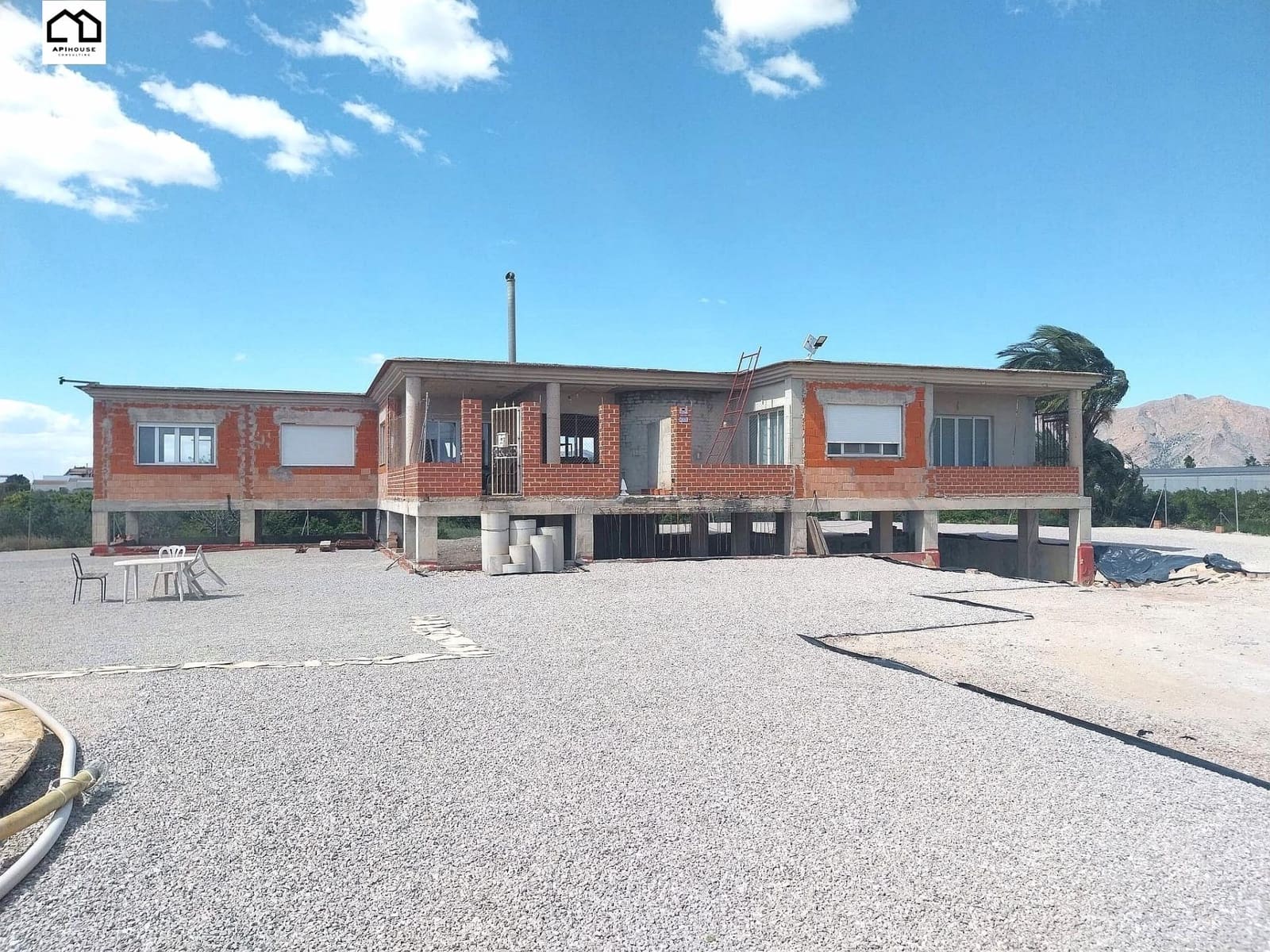 3 soverom Villa til salgs i Orihuela med svømmebasseng garasje - € 690 000 (Ref: 9755956)