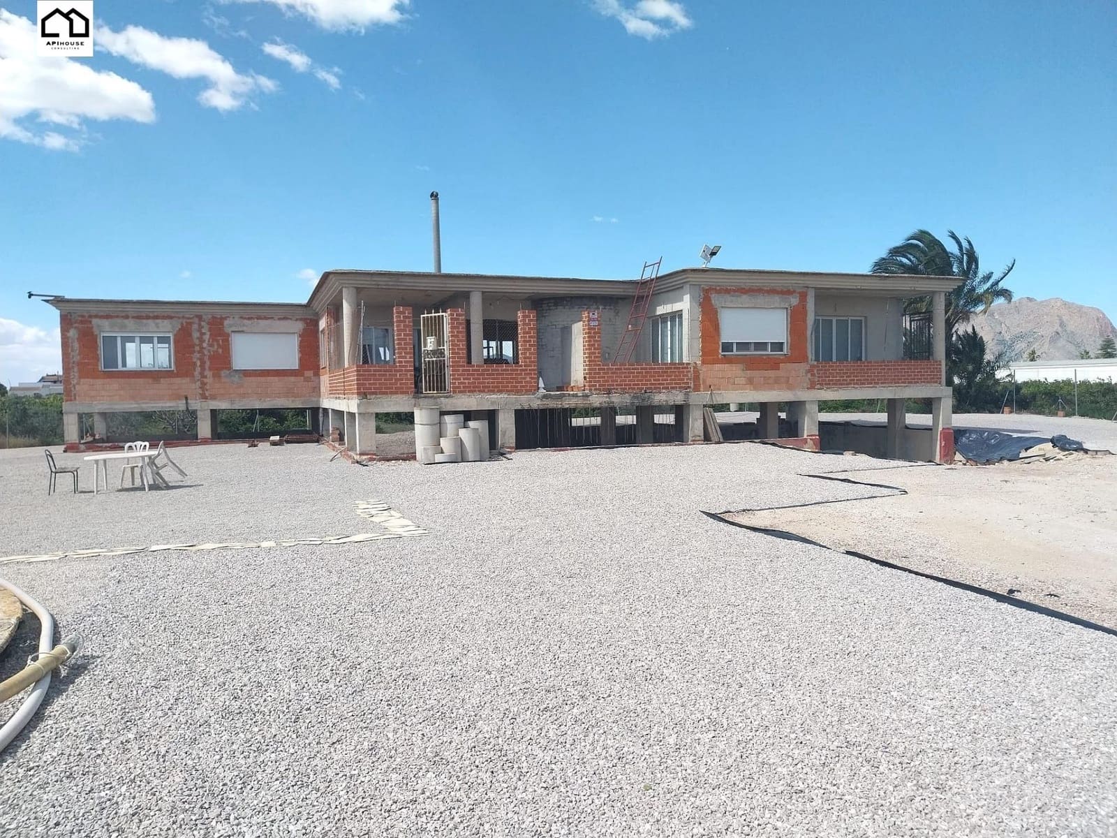 3 soverom Villa til salgs i Orihuela med svømmebasseng garasje - € 690 000 (Ref: 9755956)
