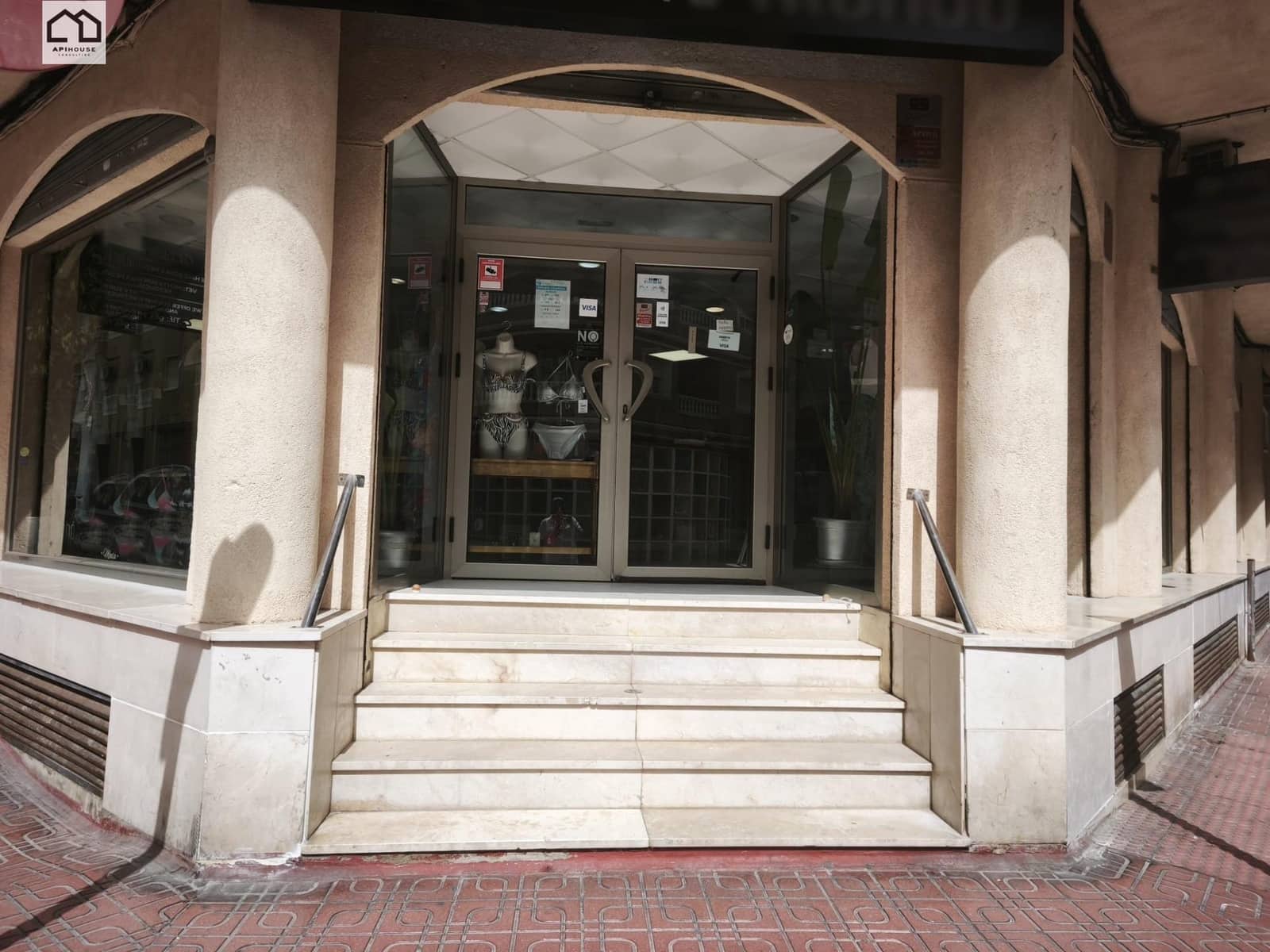 Bedrift til salgs i Torrevieja - € 273 000 (Ref: 9778369)