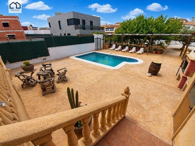 5 sovrum Villa till salu i Almoradí med pool garage - 1 010 000 € (Ref: 9820413)