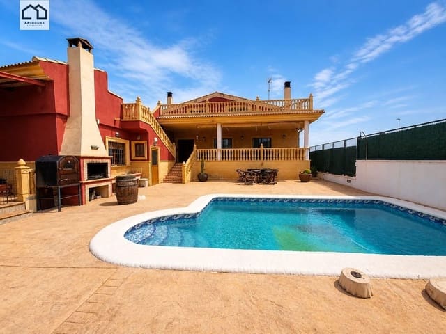 5 sovrum Villa till salu i Almoradí med pool garage - 1 010 000 € (Ref: 9820413)