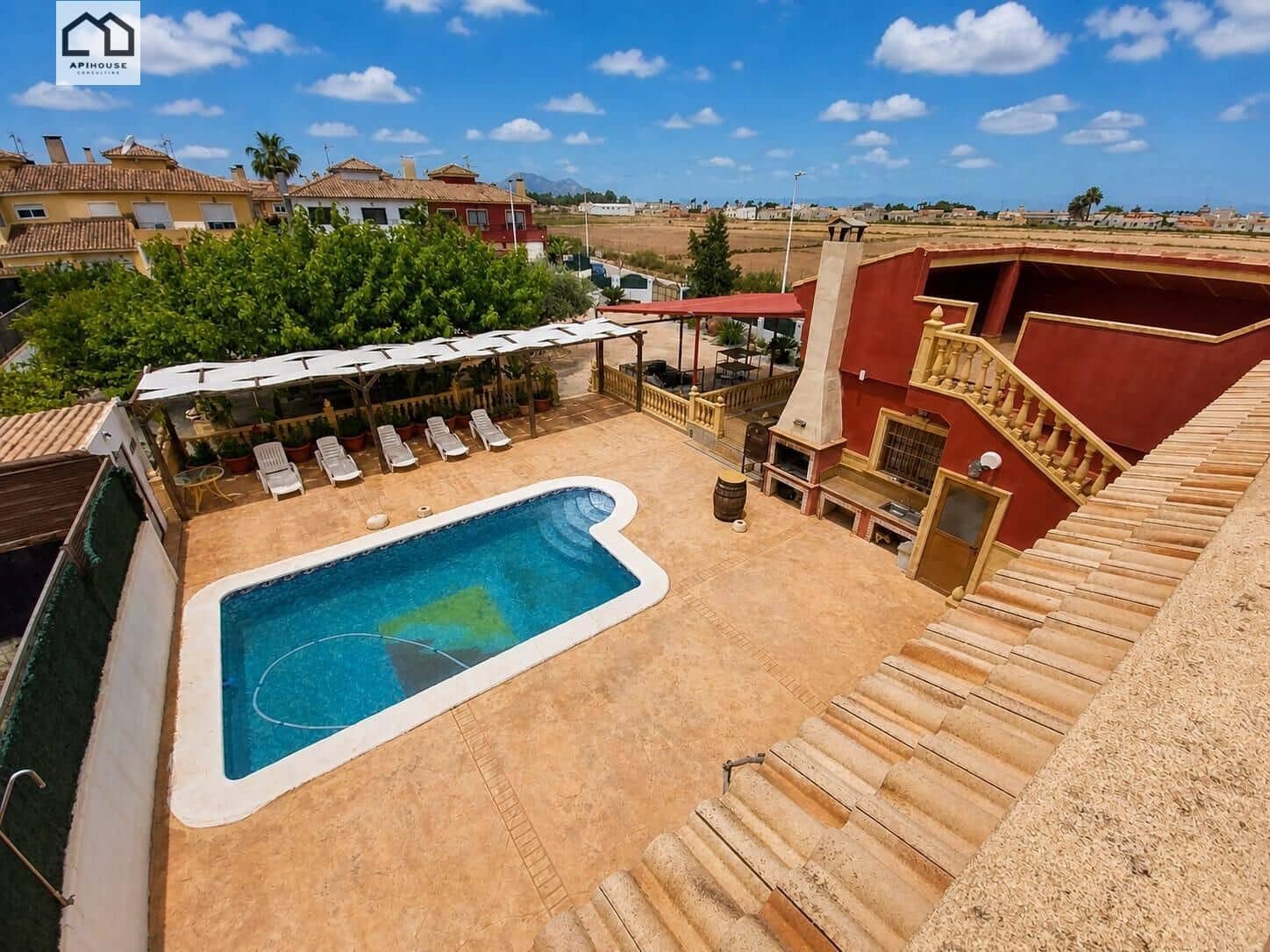 5 bedroom Villa for sale in Almoradi with pool garage - € 1,010,000 (Ref: 9820413)