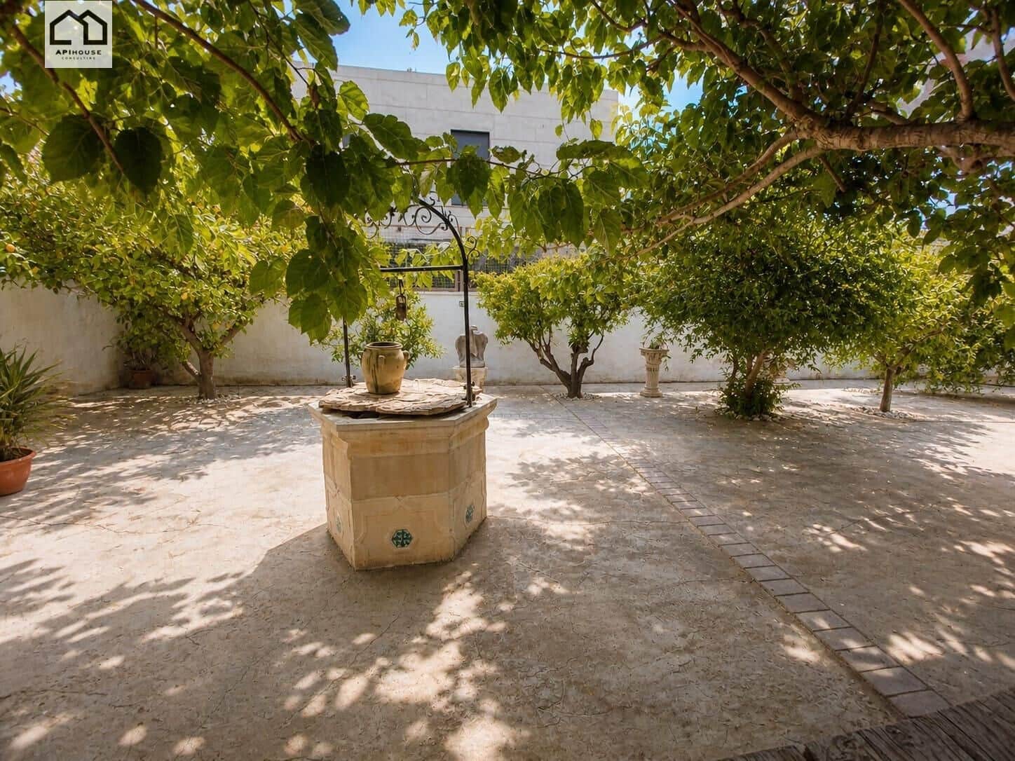 5 bedroom Villa for sale in Almoradi with pool garage - € 1,010,000 (Ref: 9820413)
