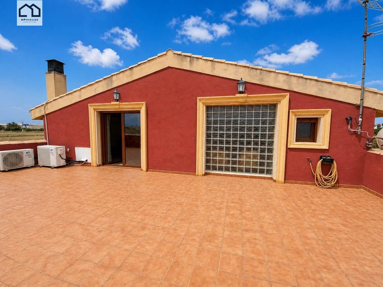 5 bedroom Villa for sale in Almoradi with pool garage - € 1,010,000 (Ref: 9820413)