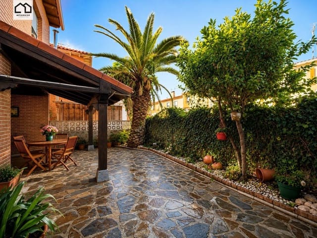 4 soverom Villa til salgs i Numancia de la Sagra med garasje - € 274 999 (Ref: 9829378)